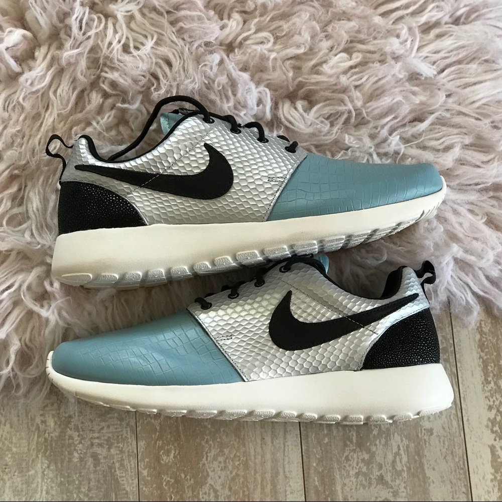 NWT曆Nike Roshe One LX - Picture 7 of 8